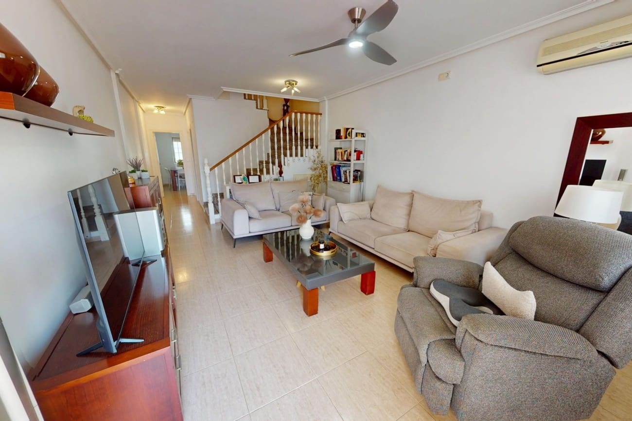 3 bedroom Townhouse for sale in Los Alcazares with pool - € 249,995 (Ref: 9997540)