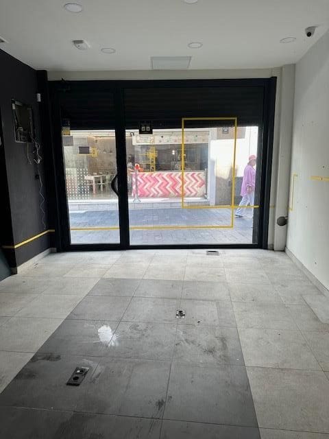 Kommersiell til leie i Sitges - € 2 100 (Ref: 9778480)