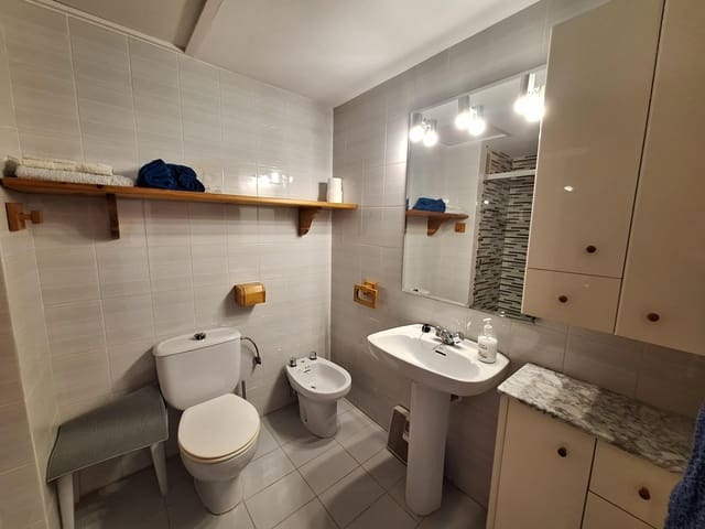 3 sypialnia Penthouse do wynajęcia w Sitges z basenem - 1 450 € (Ref: 9778481)
