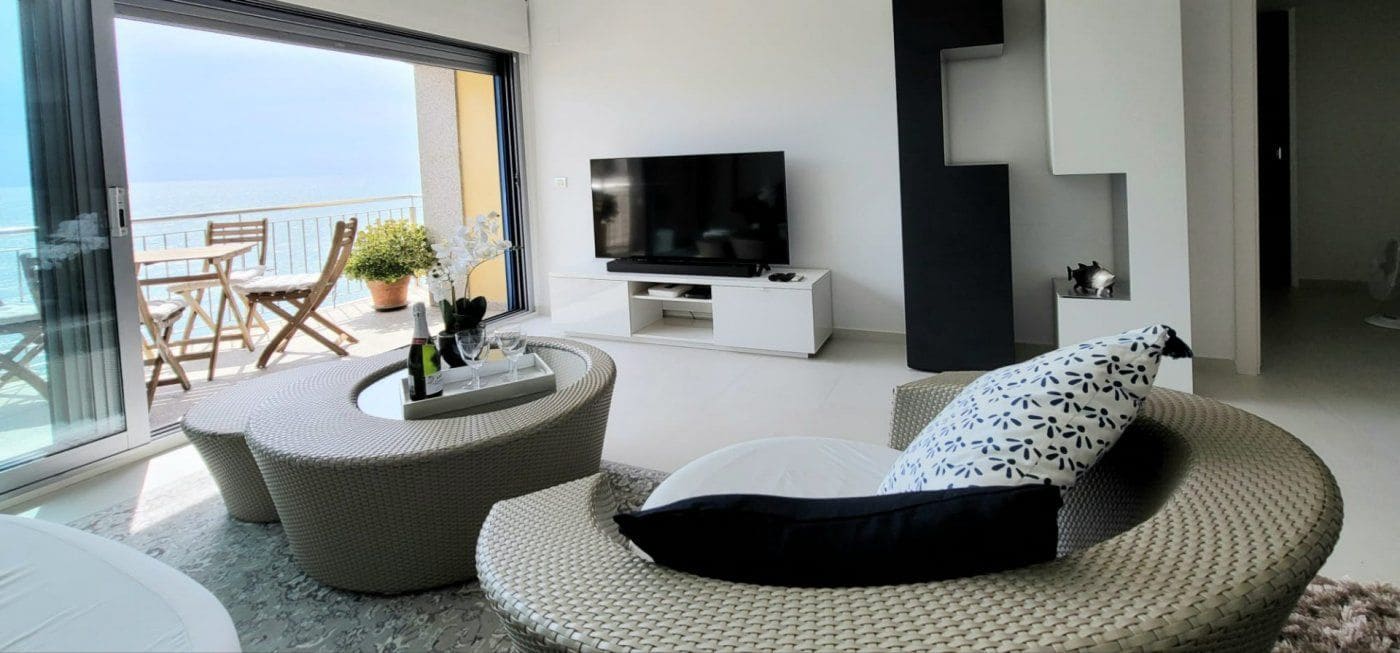 2 quarto Apartamento para arrendar em Sitges com garagem - 3 000 € (Ref: 9778482)