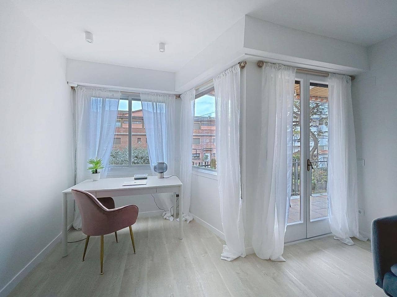 2 soverom Leilighet til leie i Sitges - € 2 200 (Ref: 9778483)