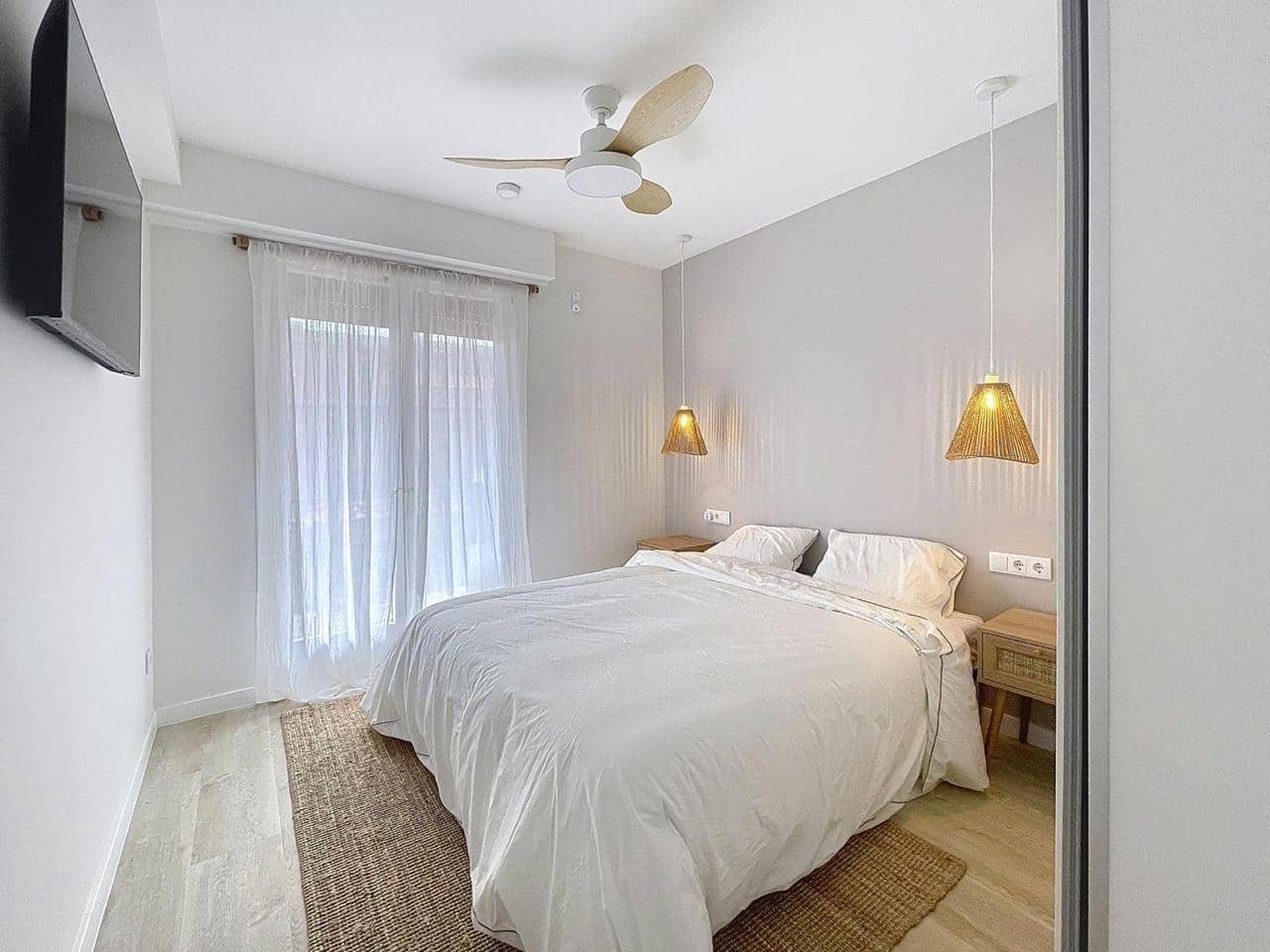 2 soverom Leilighet til leie i Sitges - € 2 200 (Ref: 9778483)