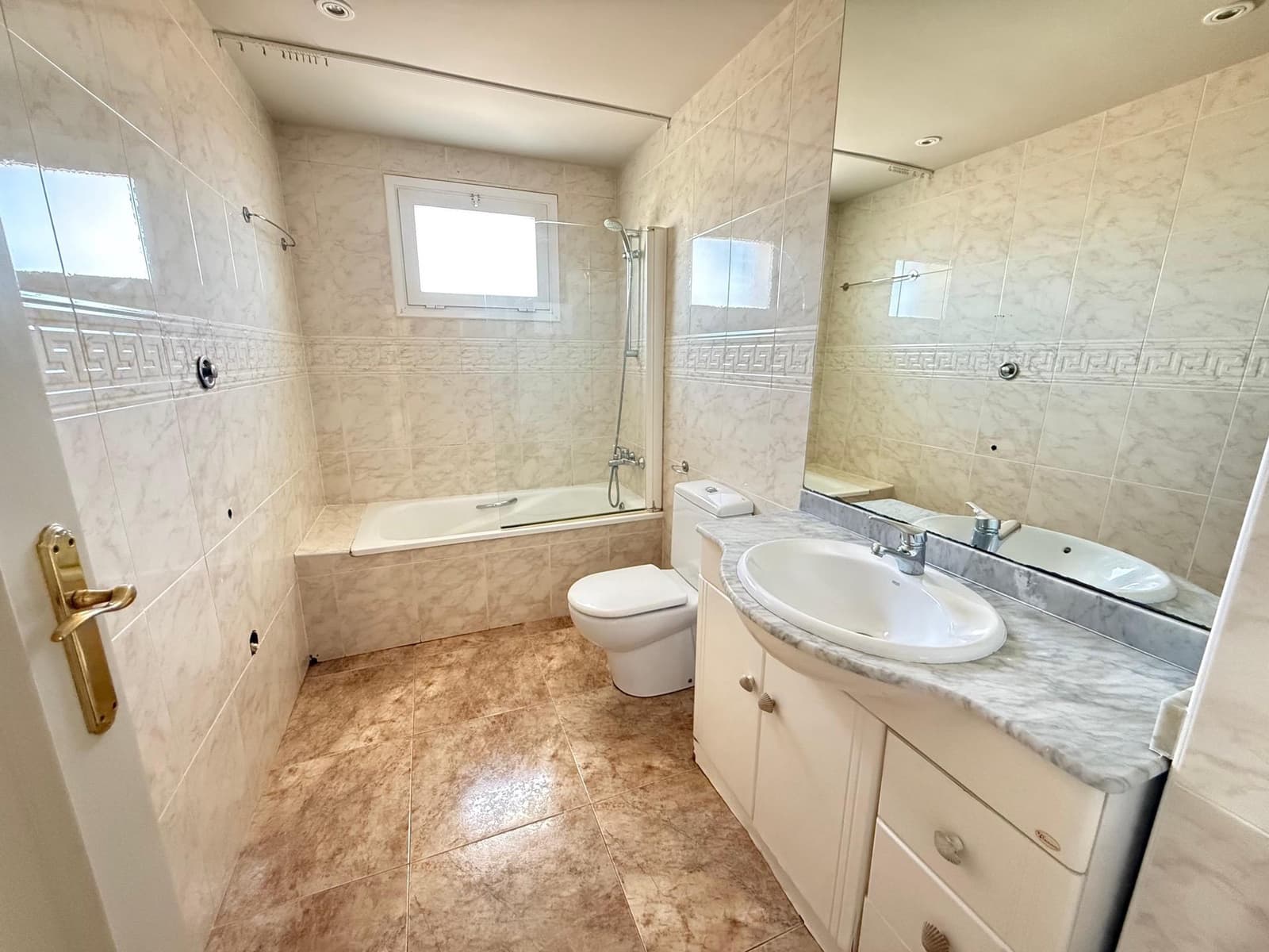 3 soverom Penthouse til salgs i Sitges med svømmebasseng - € 785 000 (Ref: 9778484)