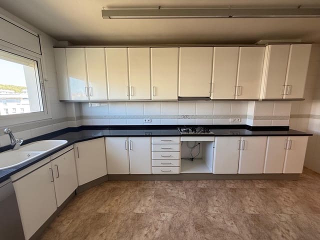 3 soverom Penthouse til salgs i Sitges med svømmebasseng - € 785 000 (Ref: 9778484)