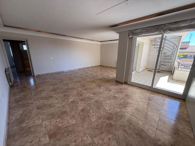 4 Zimmer Penthouse zu verkaufen in Sitges mit Pool - 785.000 € (Ref: 9778484)