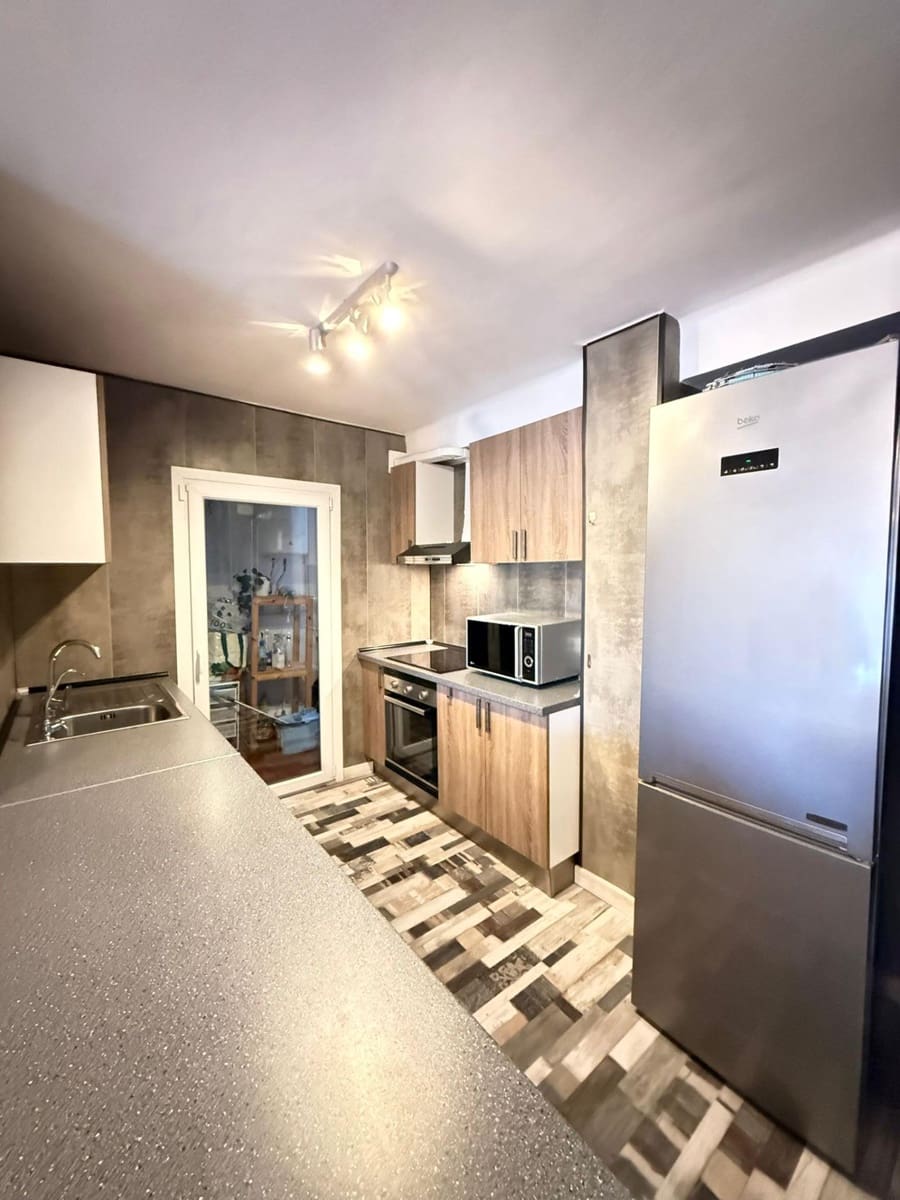 4 quarto Apartamento para venda em Vilanova i la Geltru - 340 000 € (Ref: 9778485)