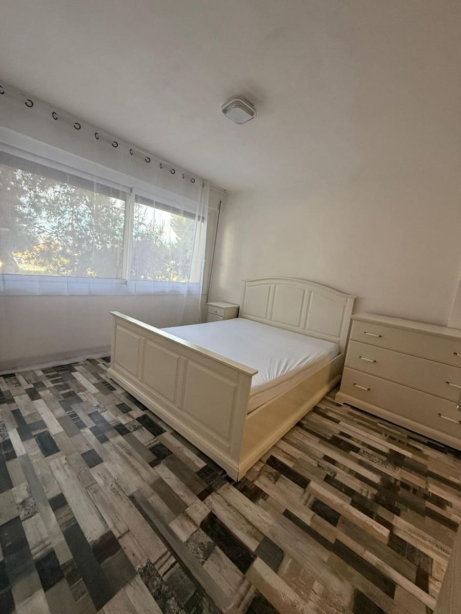 4 quarto Apartamento para venda em Vilanova i la Geltru - 340 000 € (Ref: 9778485)