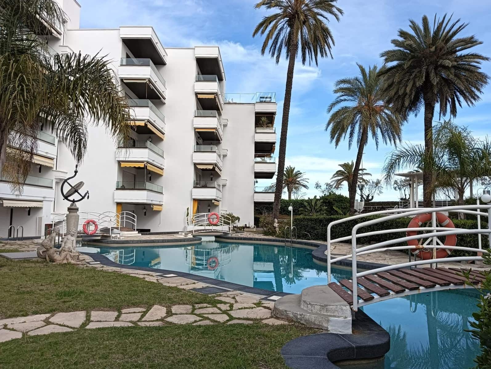 4 slaapkamer Appartement te huur in Sitges met zwembad - € 2.500 (Ref: 9778490)