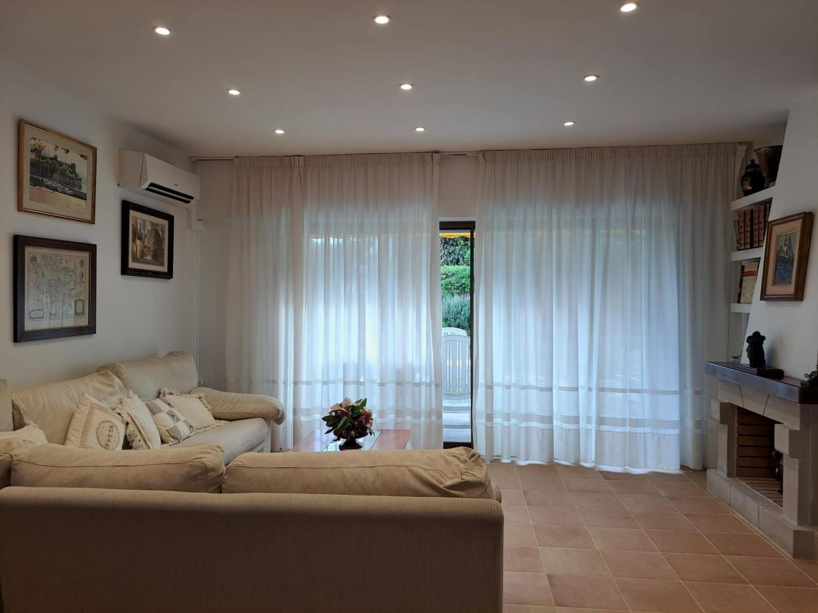 4 slaapkamer Appartement te huur in Sitges met zwembad - € 2.500 (Ref: 9778490)