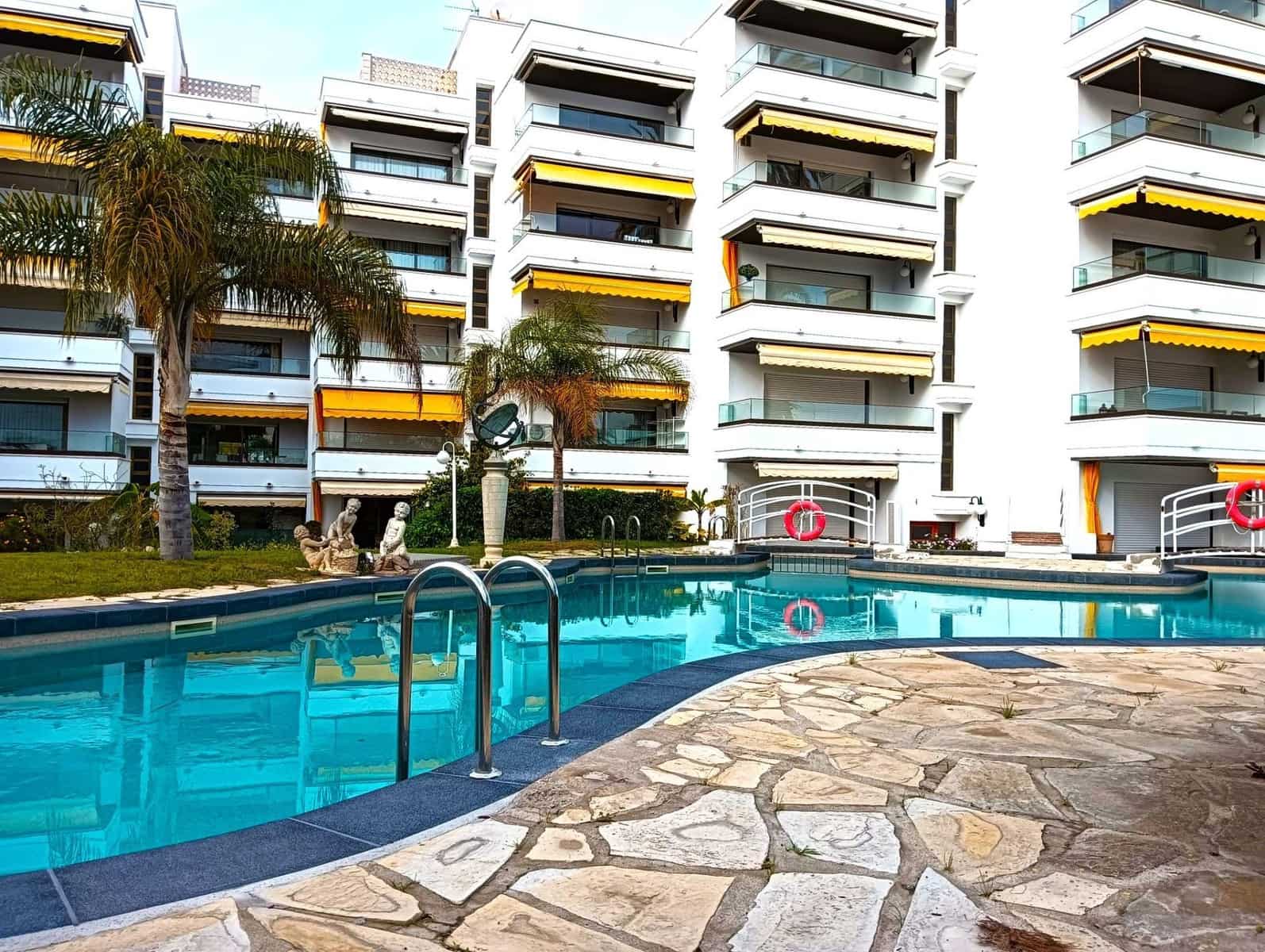 4 slaapkamer Appartement te huur in Sitges met zwembad - € 2.500 (Ref: 9778490)