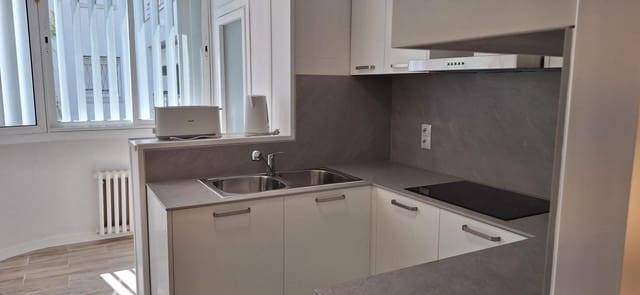 3 soveværelse Lejlighed til leje i Sitges med garage - € 3.000 (Ref: 9778491)