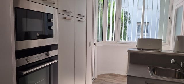 Piso de 3 habitaciones en Sitges en alquiler con garaje - 3.000 € (Ref: 9778491)