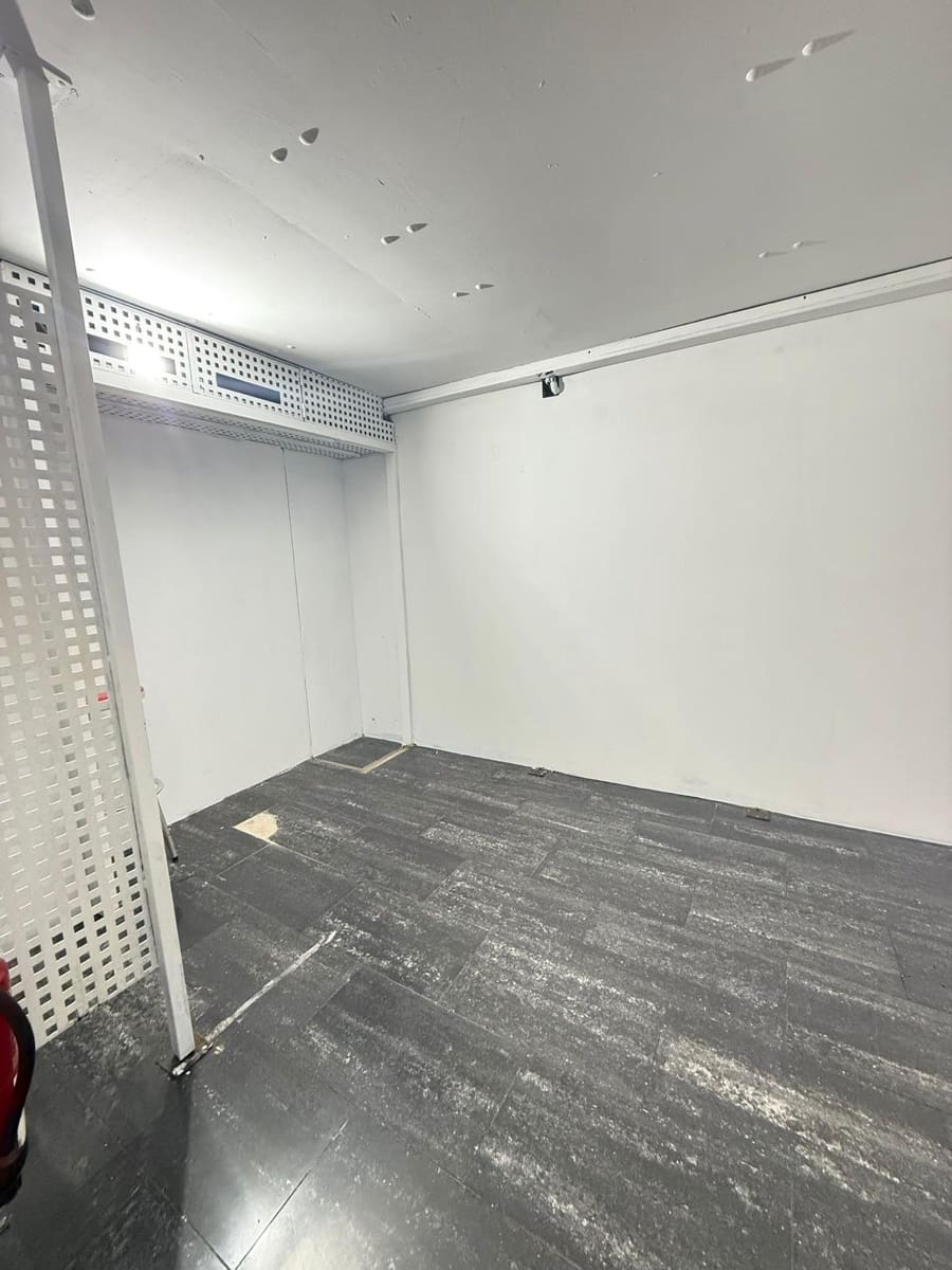 Commerciale in vendita in Sitges - 250.000 € (Rif: 9778492)