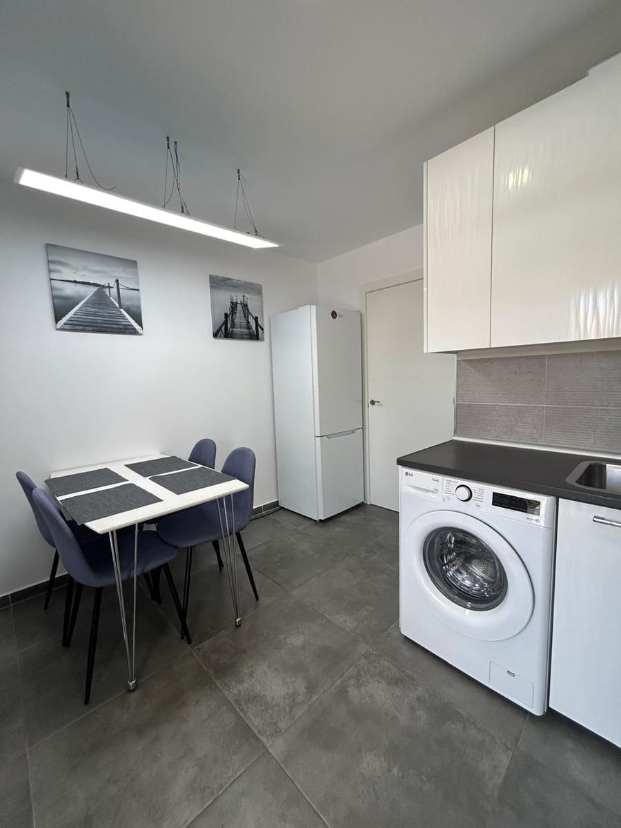 4 makuuhuone Huvila myytävänä paikassa Calafell mukana uima-altaan 
autotalli - 536 000 € (Ref: 9778494)