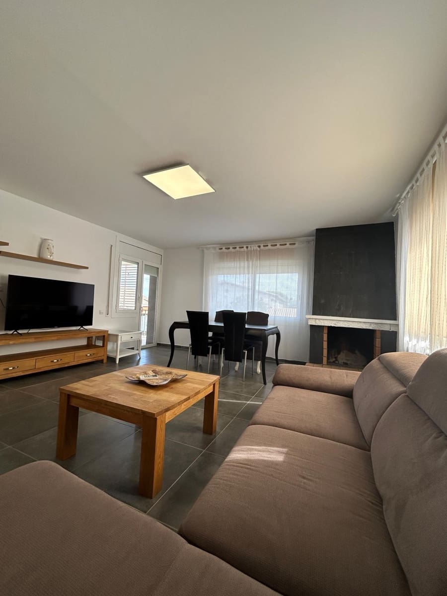 4 makuuhuone Huvila myytävänä paikassa Calafell mukana uima-altaan 
autotalli - 536 000 € (Ref: 9778494)