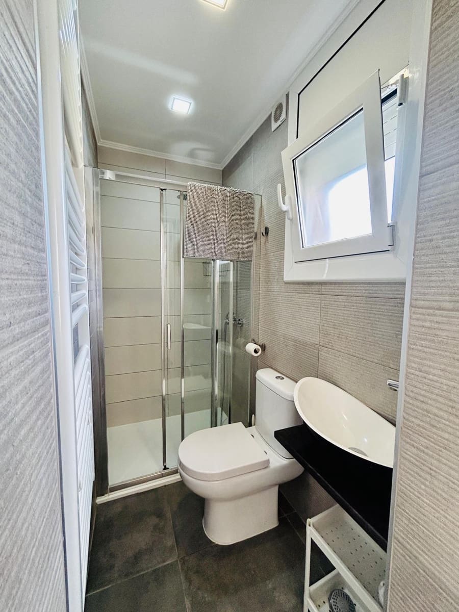 4 makuuhuone Huvila myytävänä paikassa Calafell mukana uima-altaan 
autotalli - 536 000 € (Ref: 9778494)