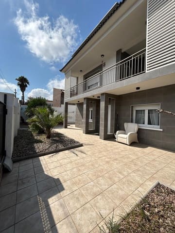 4 camera da letto Villa in vendita in Calafell con piscina garage - 536.000 € (Rif: 9778494)