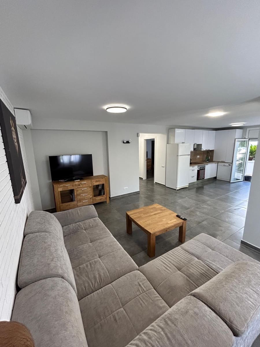 4 makuuhuone Huvila myytävänä paikassa Calafell mukana uima-altaan 
autotalli - 536 000 € (Ref: 9778494)