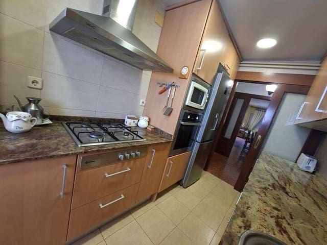 Piso de 3 habitaciones en Segur de Calafell, Calafell en venta con piscina - 340.000 € (Ref: 9778497)