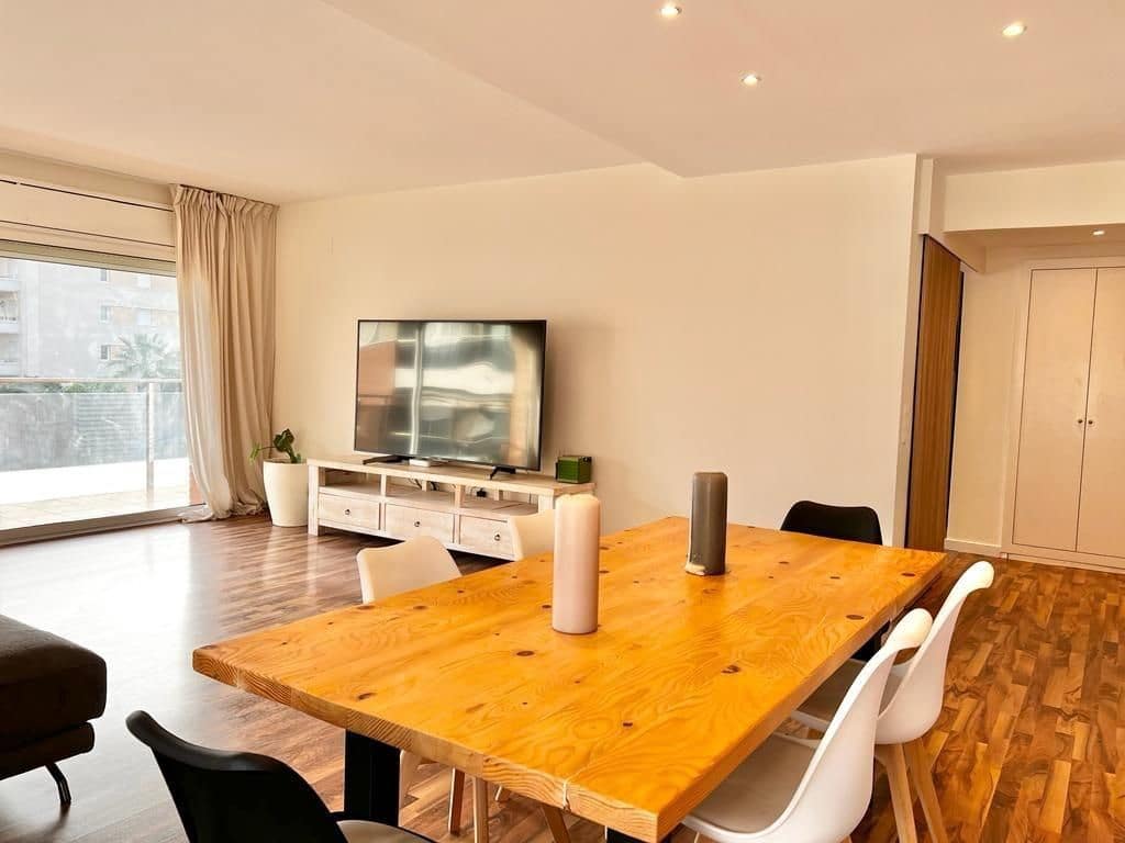 4 sypialnia Mieszkanie do wynajęcia w Sitges z basenem garażem - 3 850 € (Ref: 9778505)