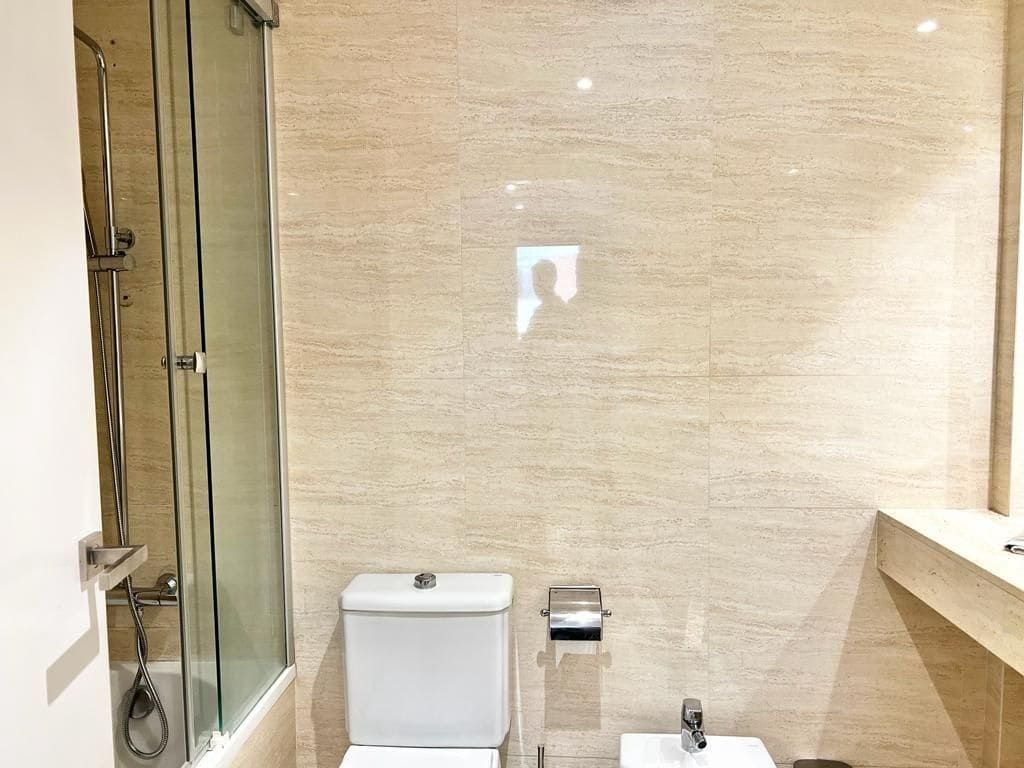 4 sypialnia Mieszkanie do wynajęcia w Sitges z basenem garażem - 3 850 € (Ref: 9778505)