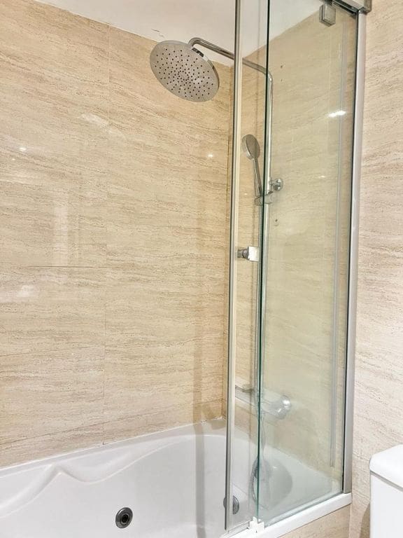 4 sypialnia Mieszkanie do wynajęcia w Sitges z basenem garażem - 3 850 € (Ref: 9778505)