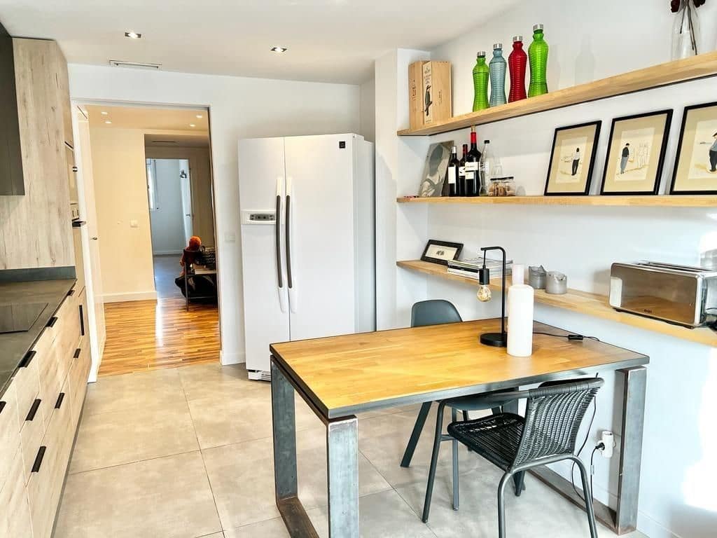 4 sypialnia Mieszkanie do wynajęcia w Sitges z basenem garażem - 3 850 € (Ref: 9778505)