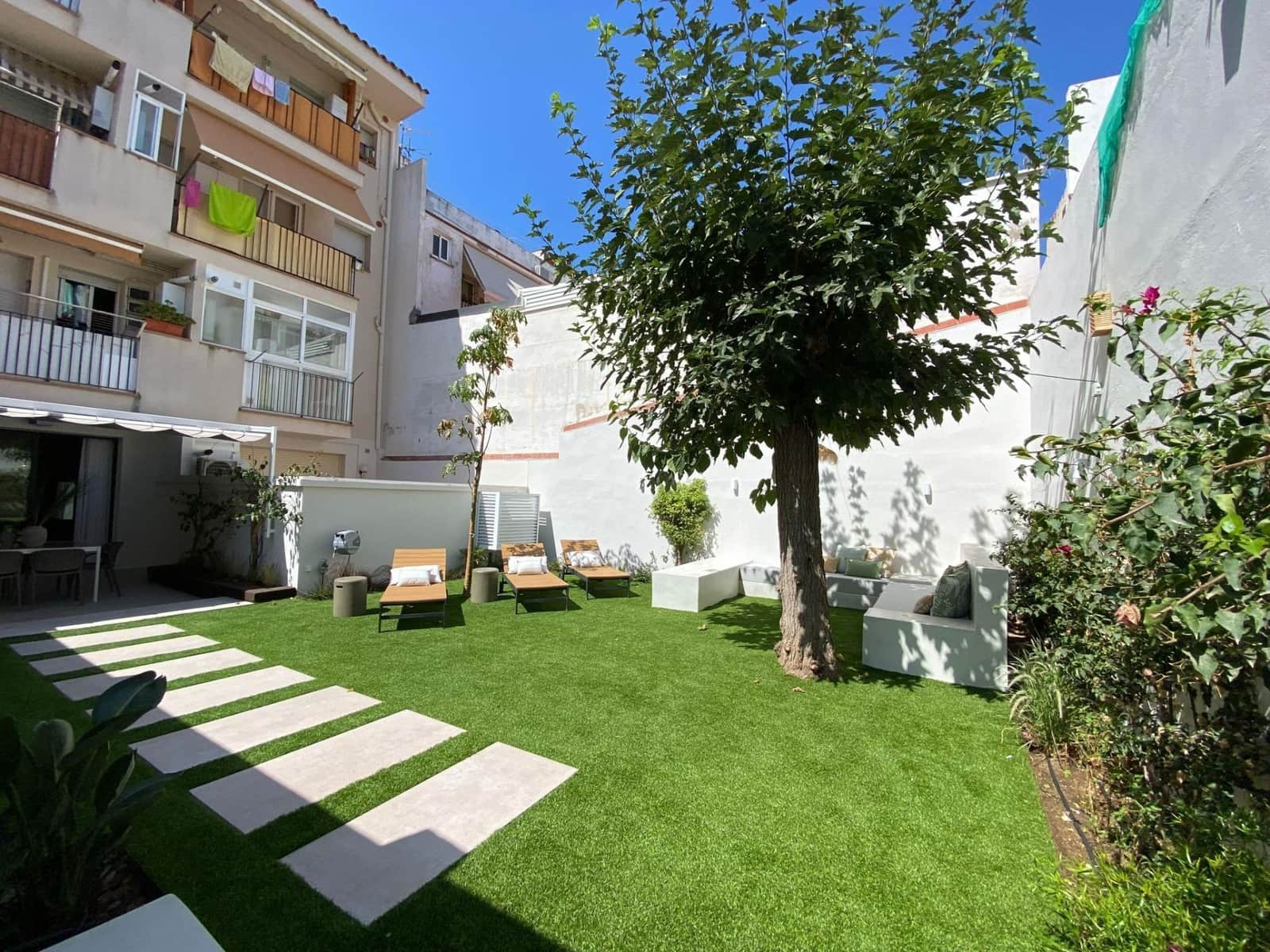 3 bedroom Flat for rent in Sitges - € 2,585 (Ref: 9778506)