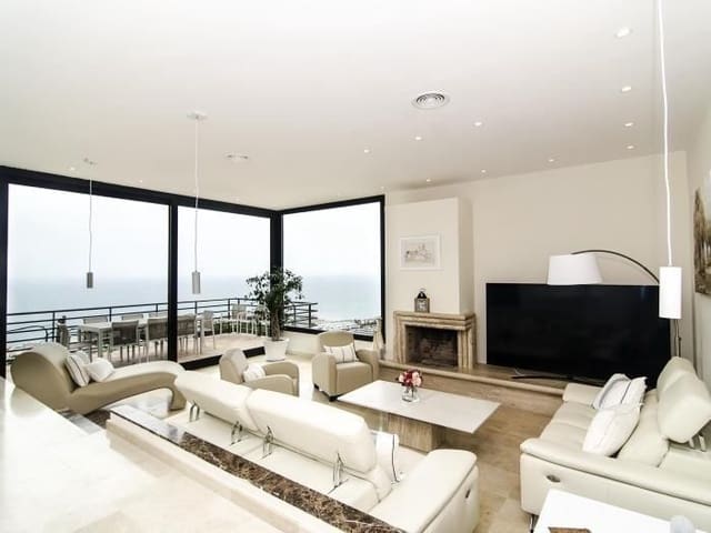 6 quarto Moradia para arrendar em Sitges com piscina garagem - 9 875 € (Ref: 9778507)