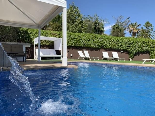 6 quarto Moradia para arrendar em Sitges com piscina garagem - 9 875 € (Ref: 9778507)