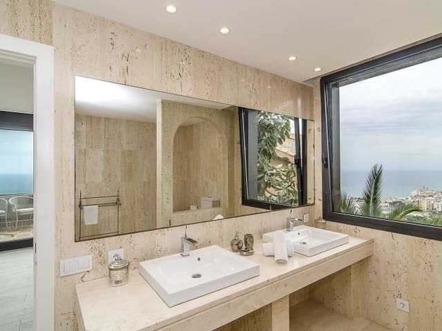 6 quarto Moradia para arrendar em Sitges com piscina garagem - 9 875 € (Ref: 9778507)