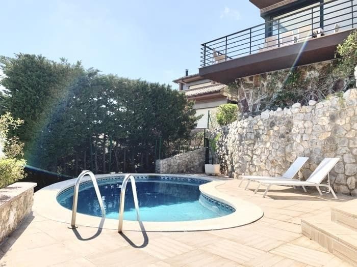 6 slaapkamer Villa te huur in Sitges met zwembad garage - € 9.875 (Ref: 9778507)