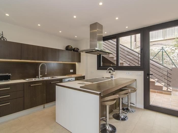 6 slaapkamer Villa te huur in Sitges met zwembad garage - € 9.875 (Ref: 9778507)