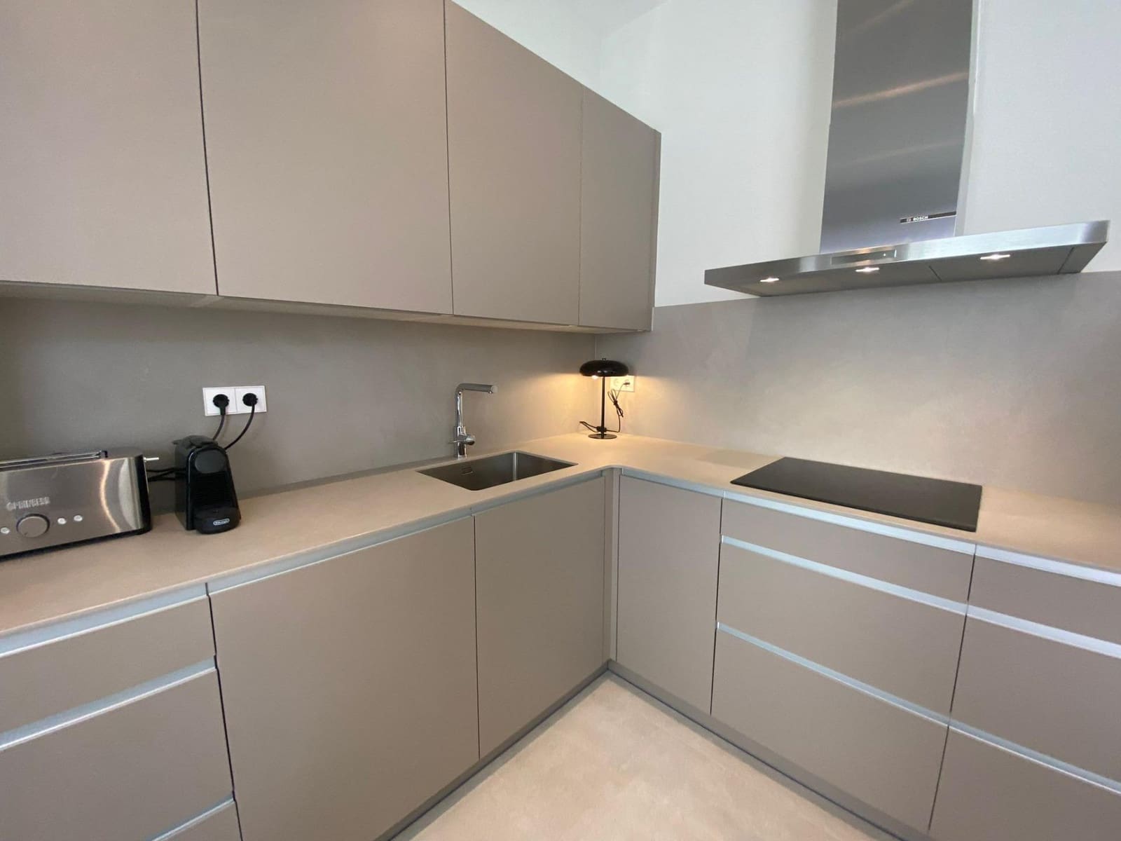 Apartamento Playa de 2 habitaciones en Sitges en alquiler - 3.850 € (Ref: 9778508)