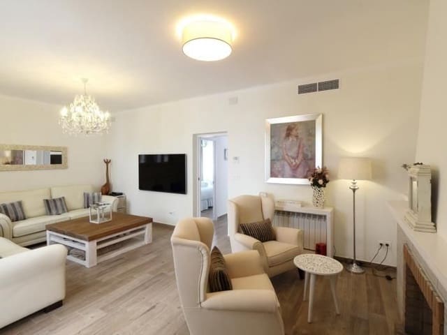 5 bedroom Apartment for rent in Sitges with pool - € 5,500 (Ref: 9778513)