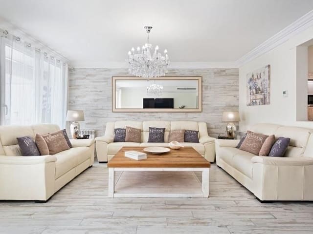 4 slaapkamer Flat te huur in Sitges - € 5.500 (Ref: 9778514)