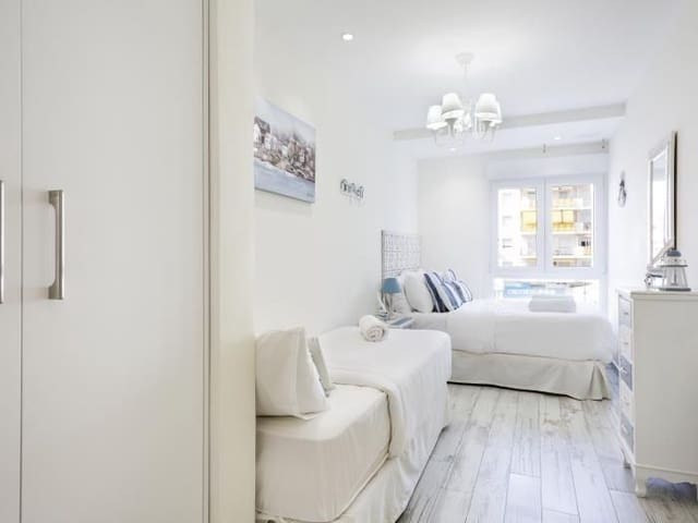 4 slaapkamer Flat te huur in Sitges - € 5.500 (Ref: 9778514)