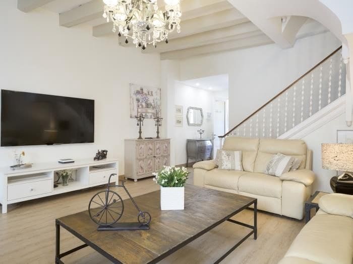 4 bedroom Apartment for rent in Sitges - € 4,950 (Ref: 9778515)