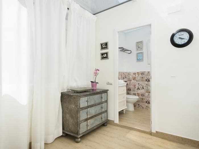 4 bedroom Apartment for rent in Sitges - € 4,950 (Ref: 9778515)