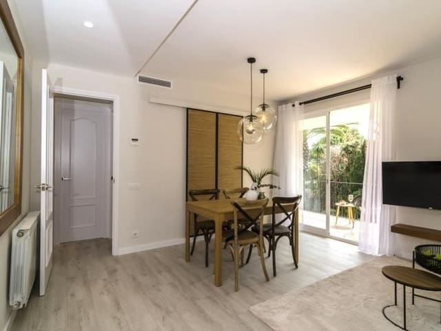 4 slaapkamer Appartement te huur in Sitges - € 2.750 (Ref: 9778516)