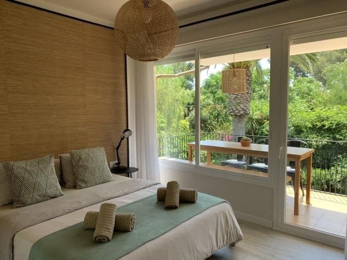 4 slaapkamer Appartement te huur in Sitges - € 2.750 (Ref: 9778516)