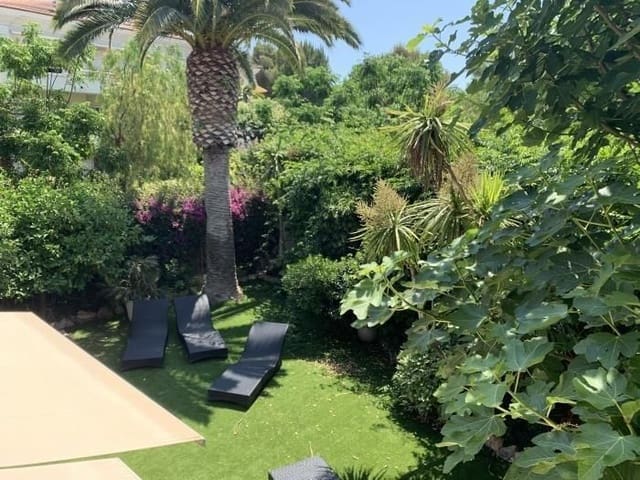 4 slaapkamer Appartement te huur in Sitges - € 2.750 (Ref: 9778516)