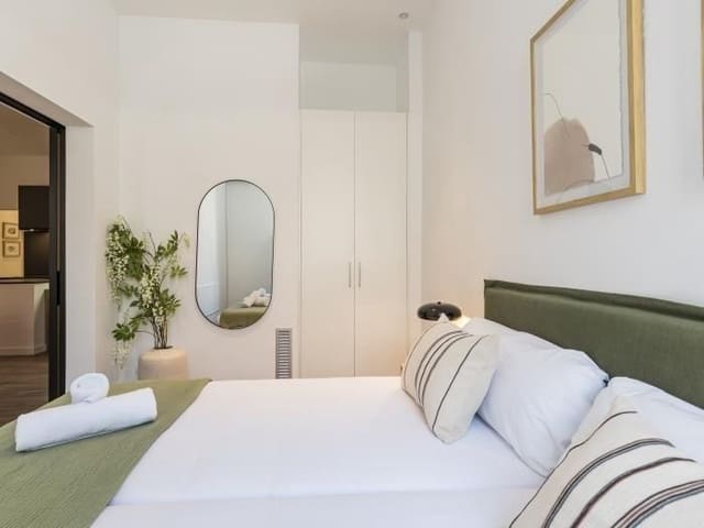 6 soveværelse Lejlighed til leje i Sitges - € 3.000 (Ref: 9778518)