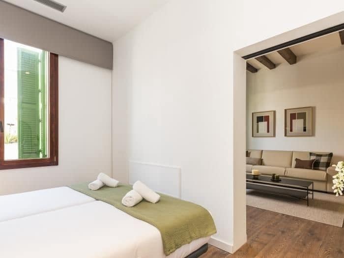 6 bedroom Flat for rent in Sitges - € 3,000 (Ref: 9778518)