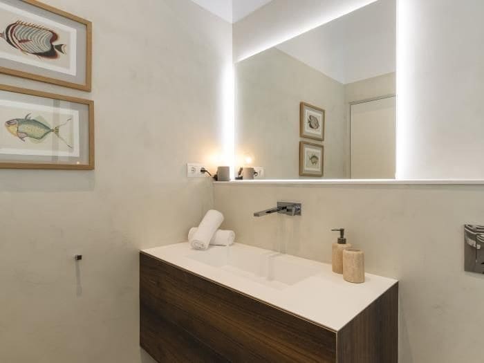 6 bedroom Flat for rent in Sitges - € 3,000 (Ref: 9778518)