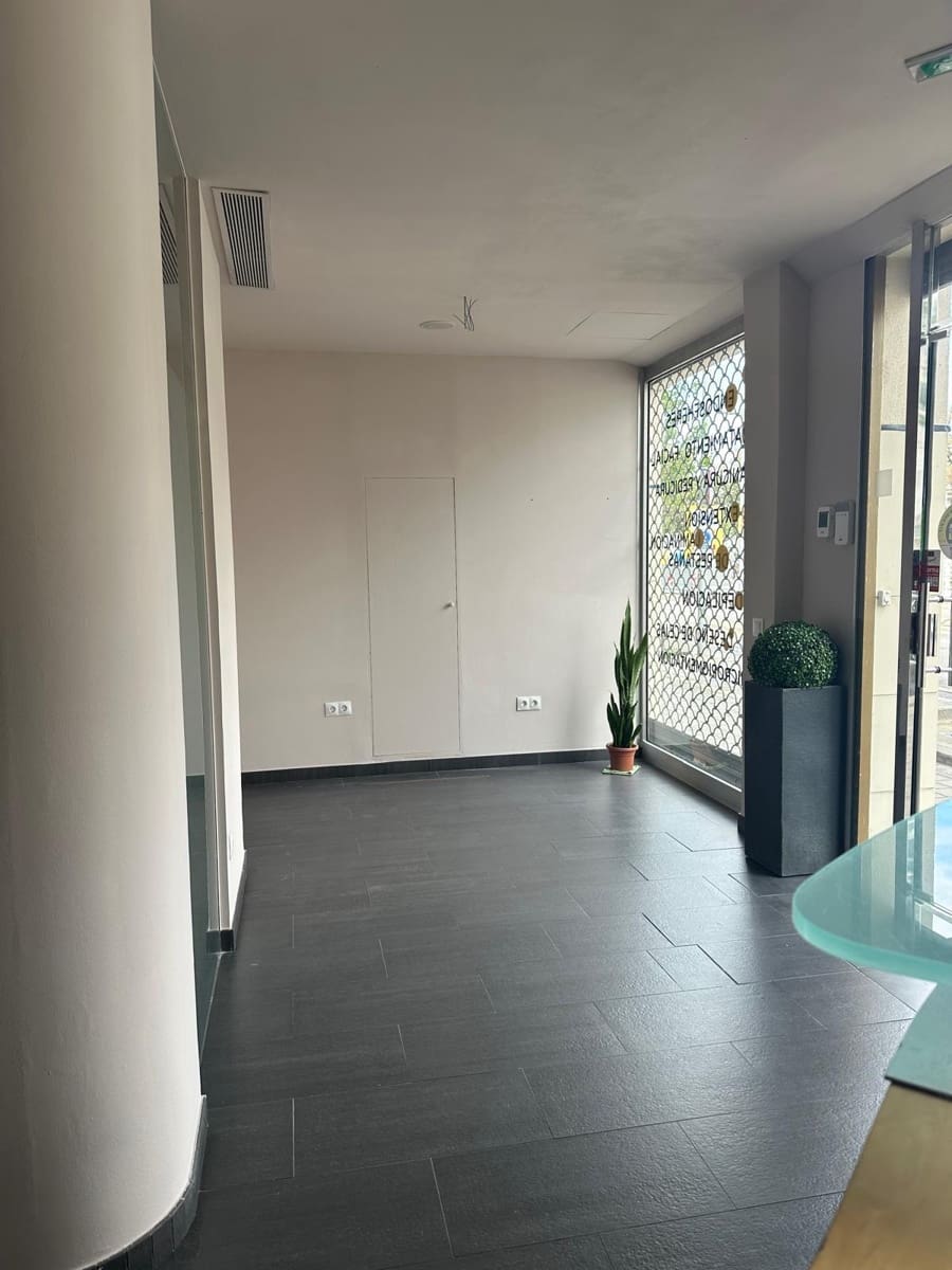 Erhverv til leje i Sitges - € 1.600 (Ref: 9827155)