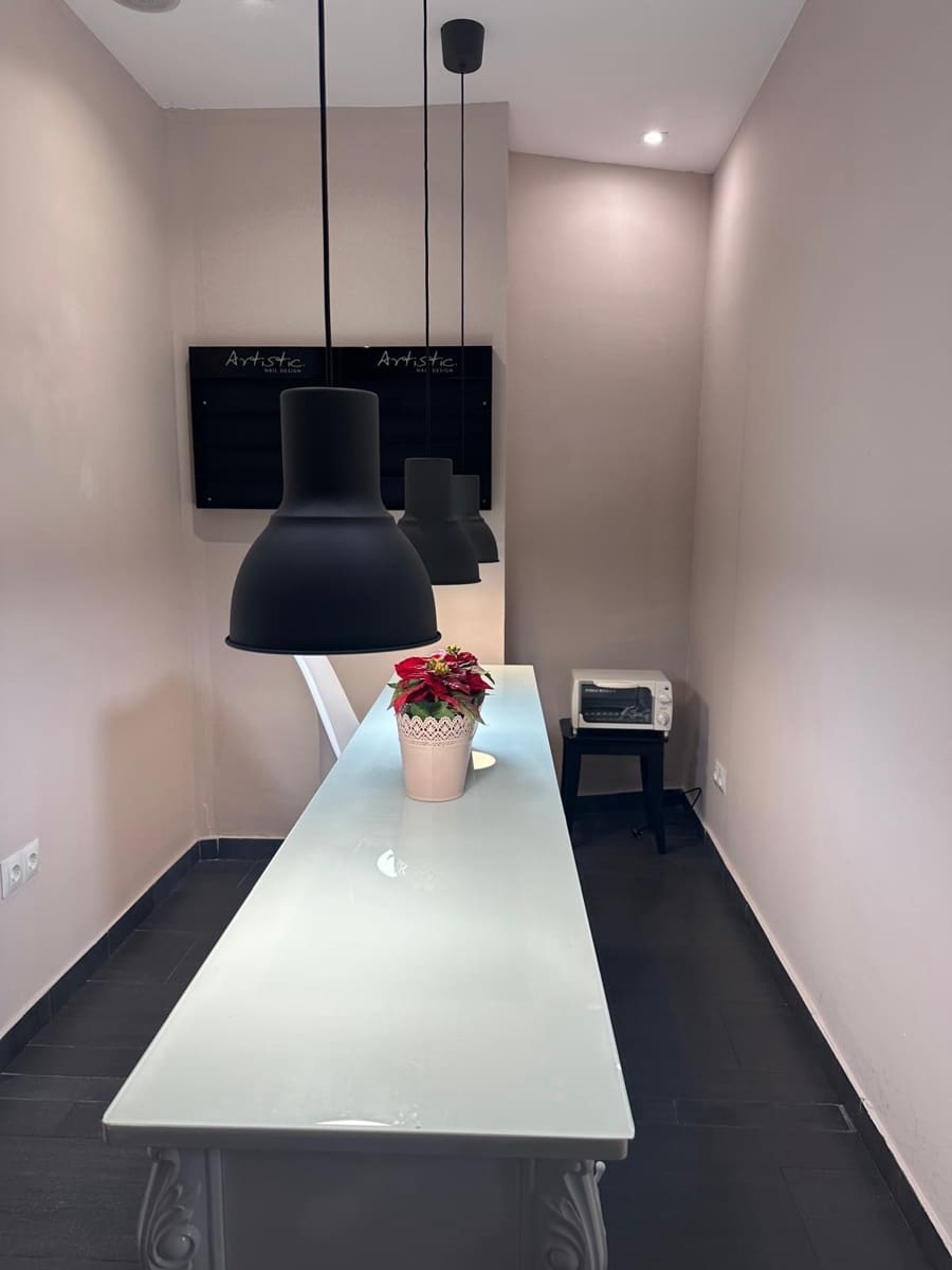 Erhverv til leje i Sitges - € 1.600 (Ref: 9827155)