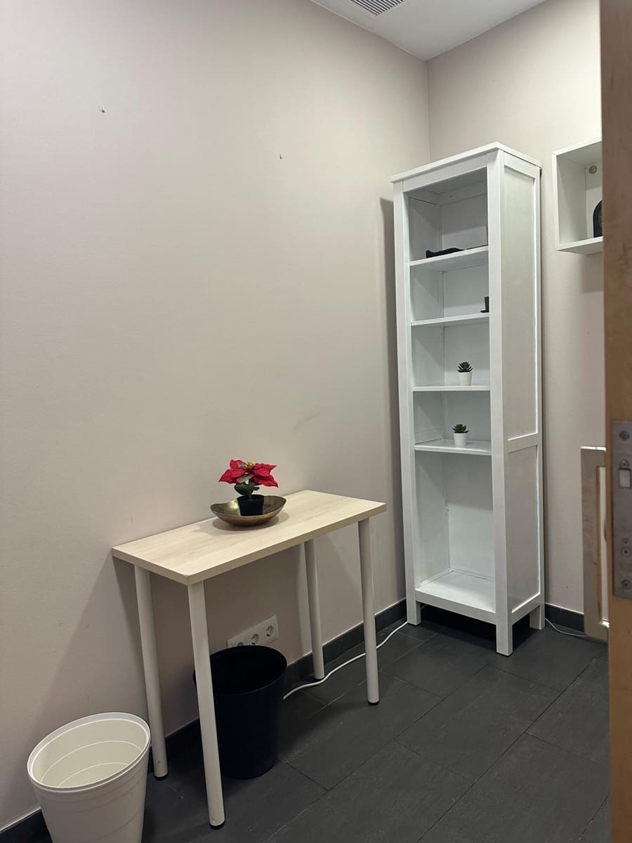 Erhverv til leje i Sitges - € 1.600 (Ref: 9827155)