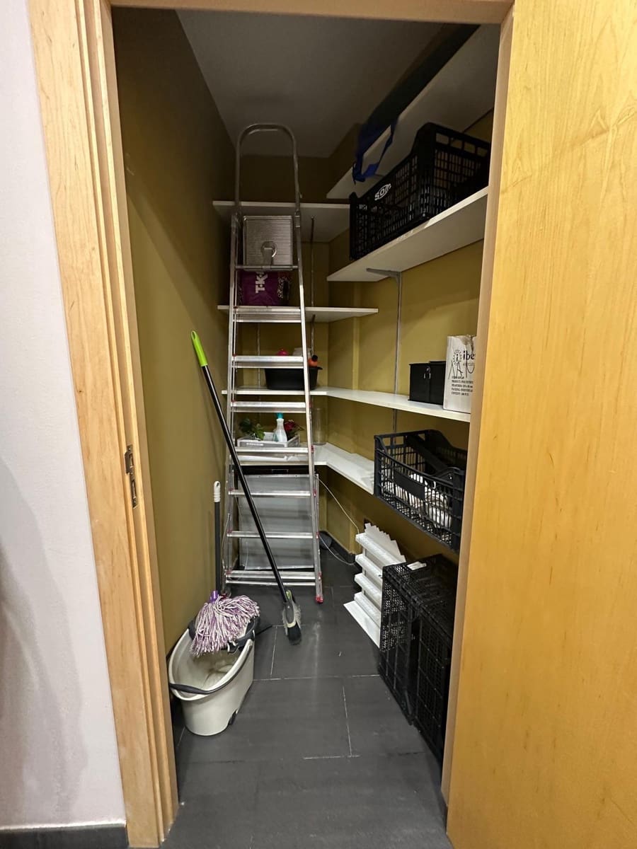 Erhverv til leje i Sitges - € 1.600 (Ref: 9827155)