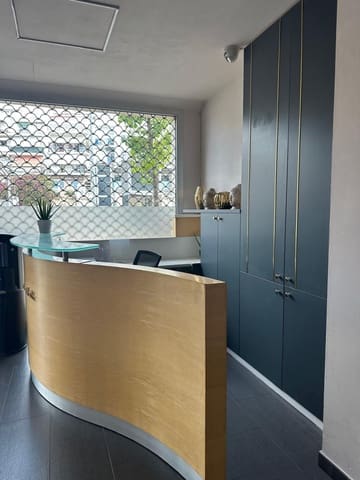 Erhverv til leje i Sitges - € 1.600 (Ref: 9827155)
